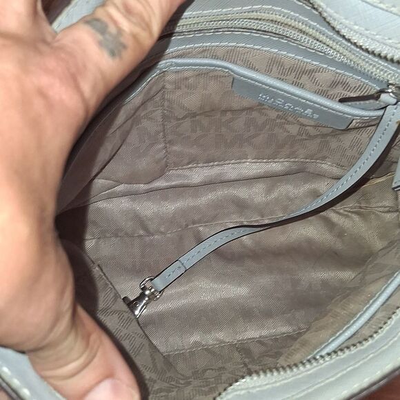 Michael Kors Sky Blue Crossbody Bag - Picture 4 of 14